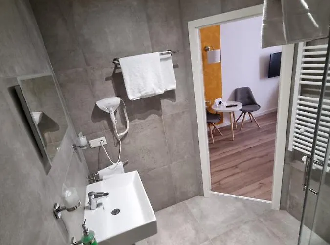 מלון Zur Post 3*